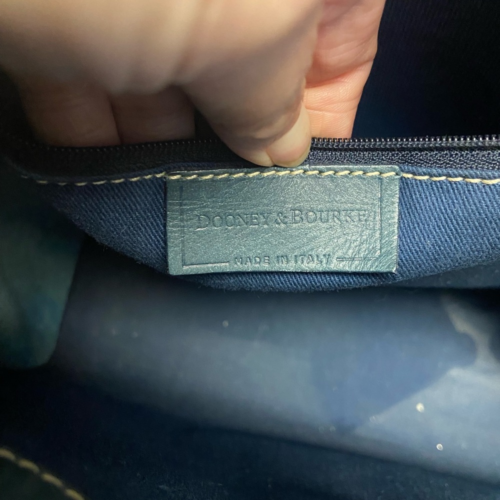 Dooney & Bourke Alta DB Italia Collection Made in Italy - Picture 7 of 16